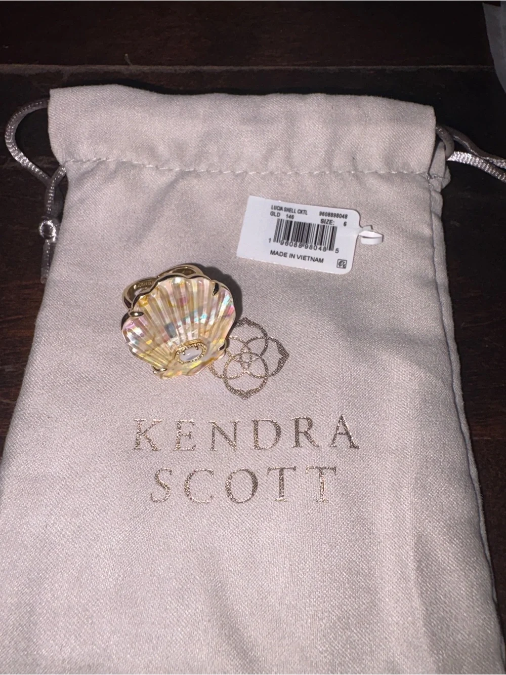 Kendra Scott need size